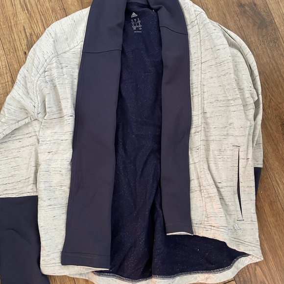 Women’s sweater - Picture 1 of 1